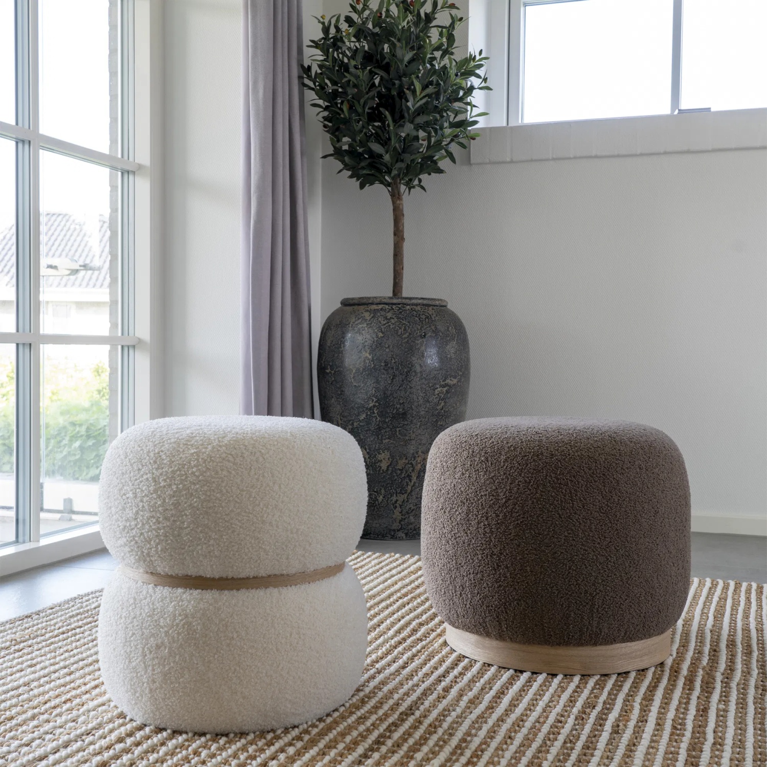 Belfort Pouf in Bouclé braun, Ø44,5x40 cm, House Nordic