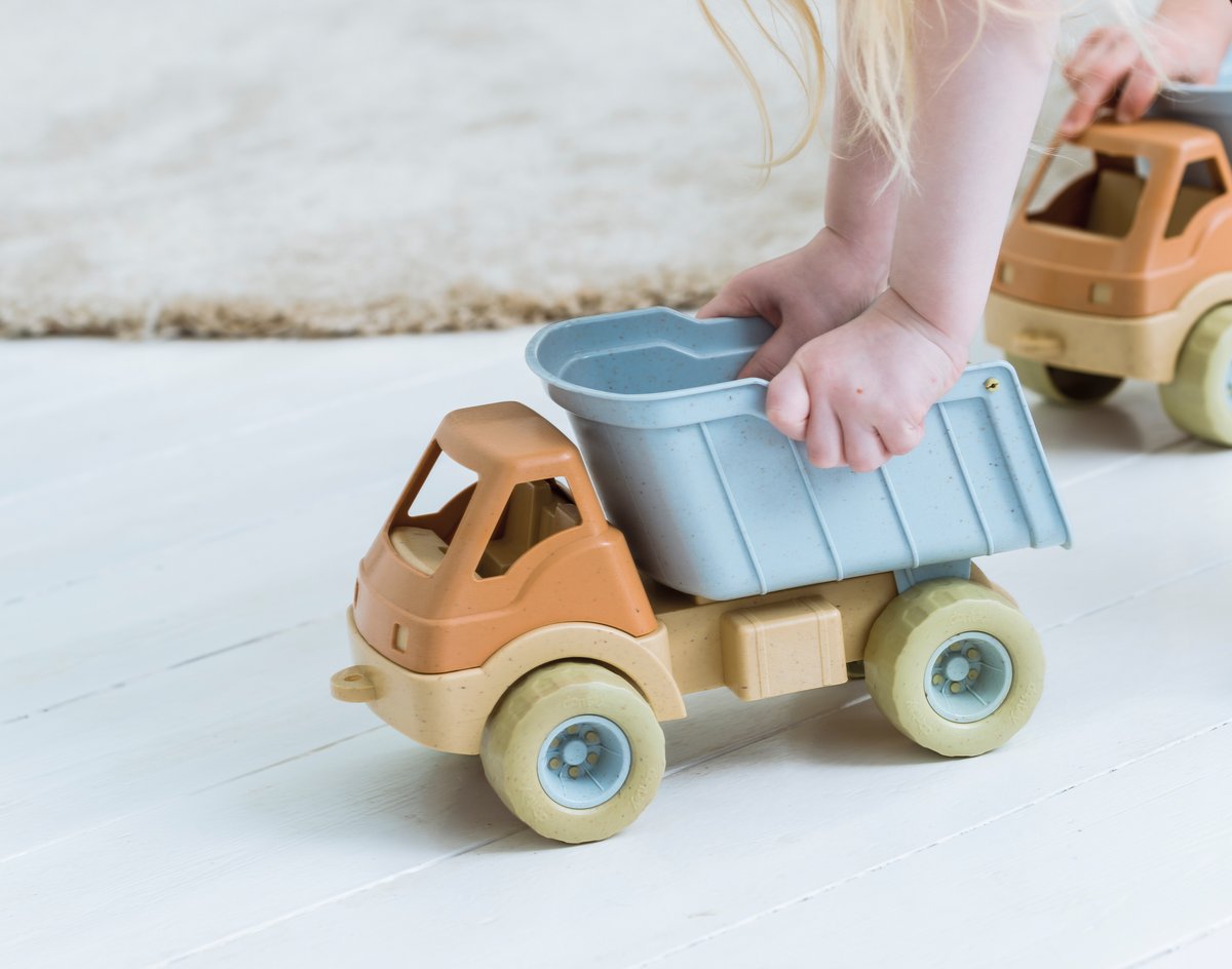 Lastwagen in Geschenk Box von Dantoy, Spielzeug-LKW aus Biokunststoff